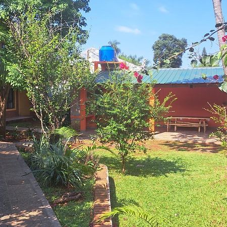 Hospedaje Los Vencejos Puerto Iguazú Exteriör bild